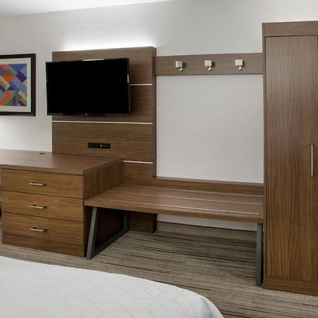 Holiday Inn Express & Suites - Milan - Sandusky Area By Ihg Eksteriør bilde