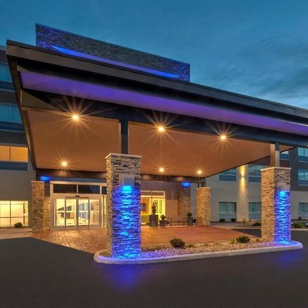 Holiday Inn Express & Suites - Milan - Sandusky Area By Ihg Eksteriør bilde