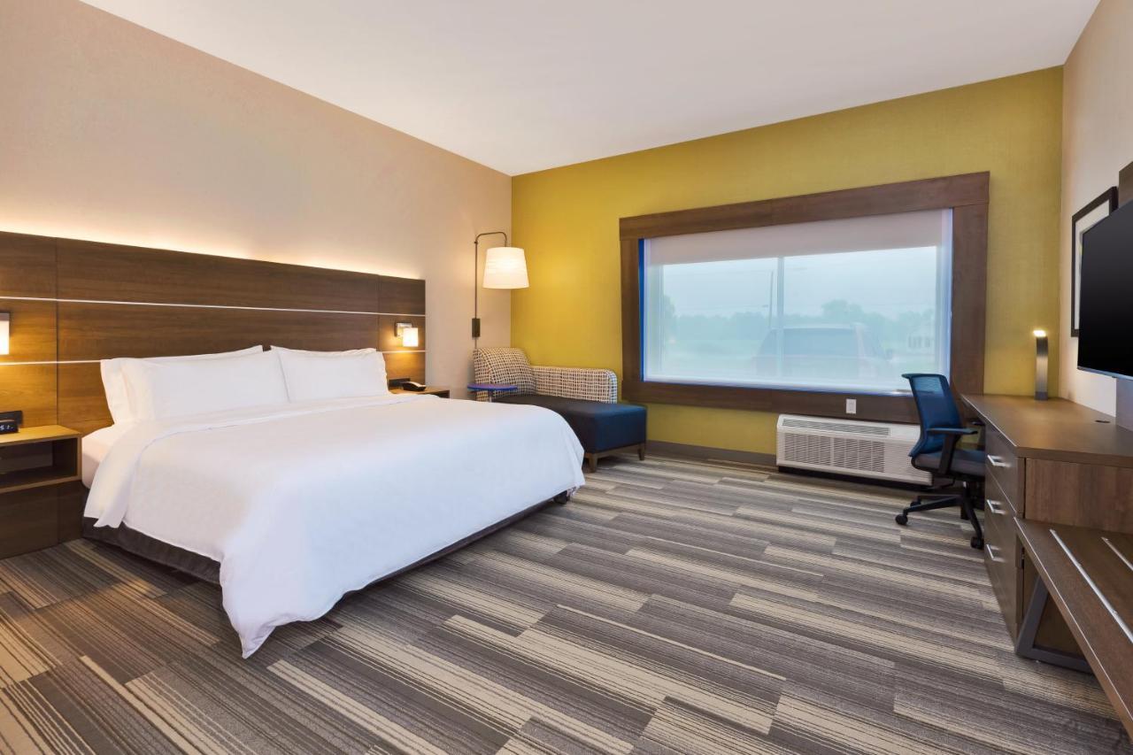 Holiday Inn Express & Suites - Milan - Sandusky Area By Ihg Eksteriør bilde