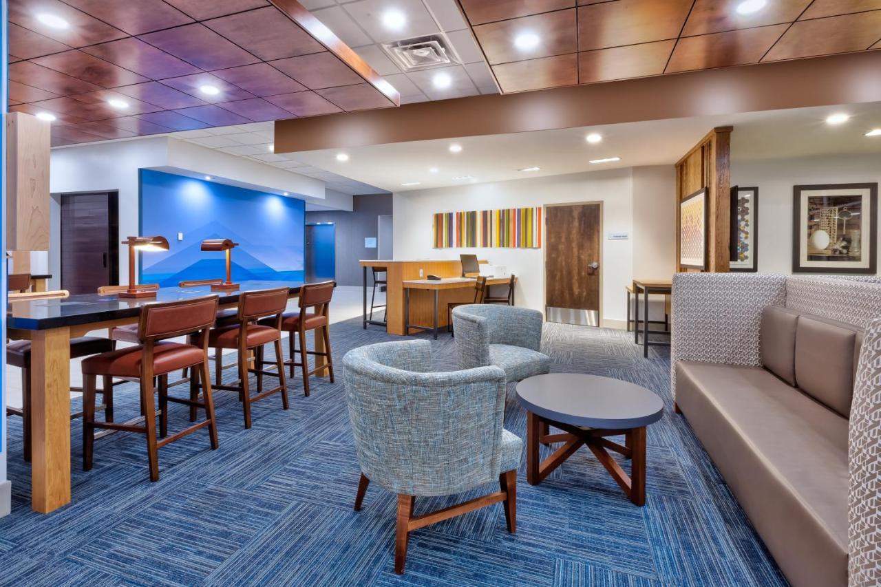 Holiday Inn Express & Suites - Milan - Sandusky Area By Ihg Eksteriør bilde