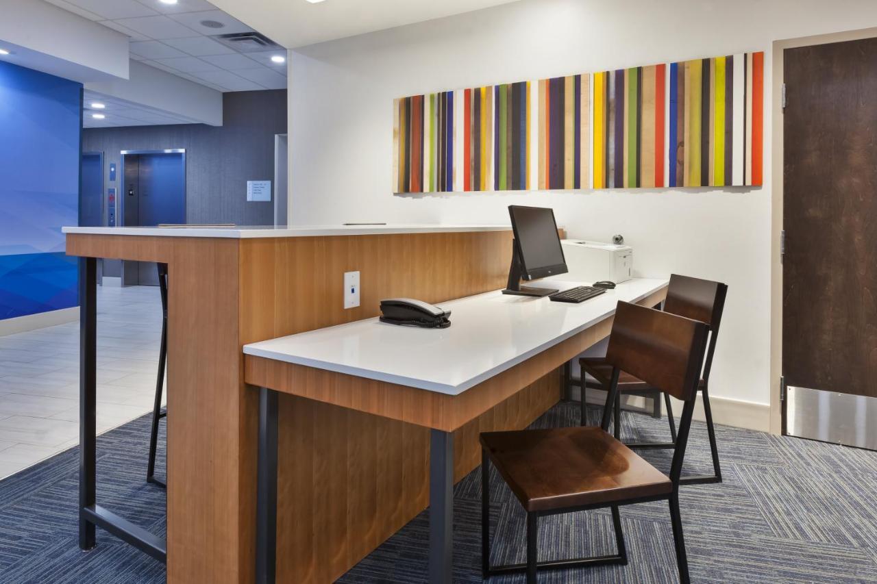 Holiday Inn Express & Suites - Milan - Sandusky Area By Ihg Eksteriør bilde