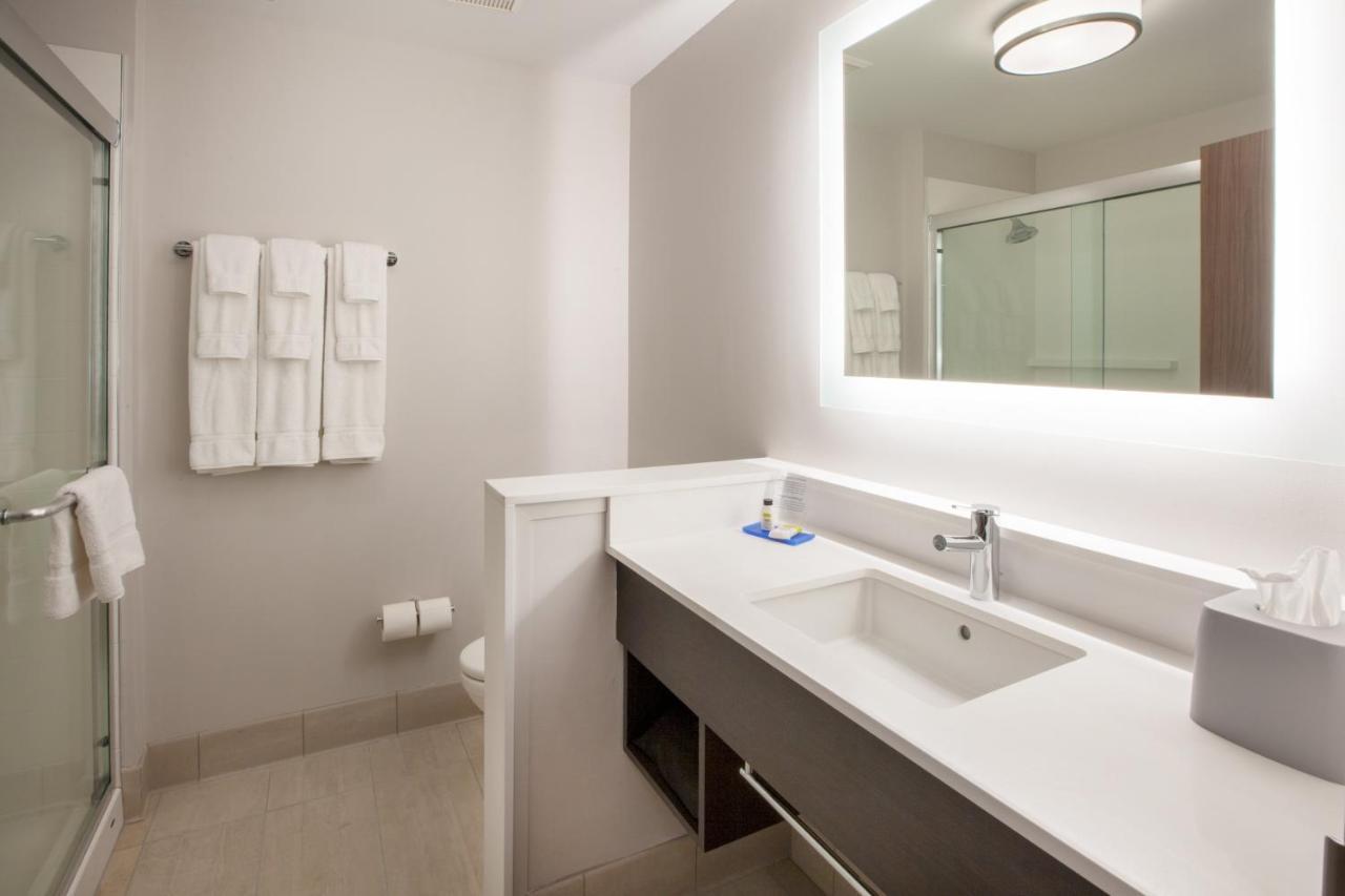 Holiday Inn Express & Suites - Milan - Sandusky Area By Ihg Eksteriør bilde