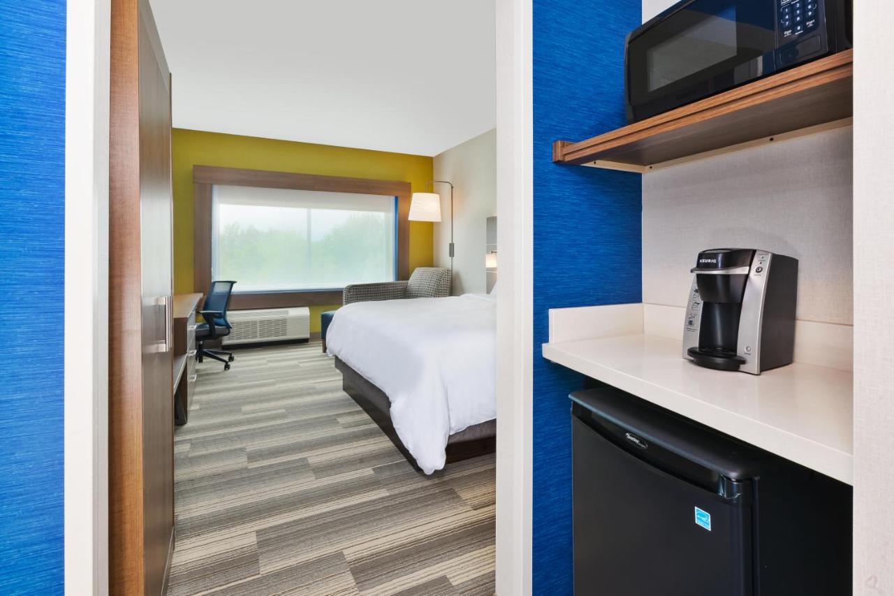 Holiday Inn Express & Suites - Milan - Sandusky Area By Ihg Eksteriør bilde